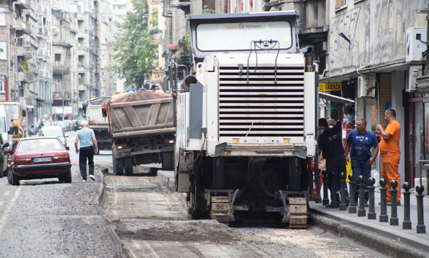 Путари у центру, гужве у најави (ФОТО)